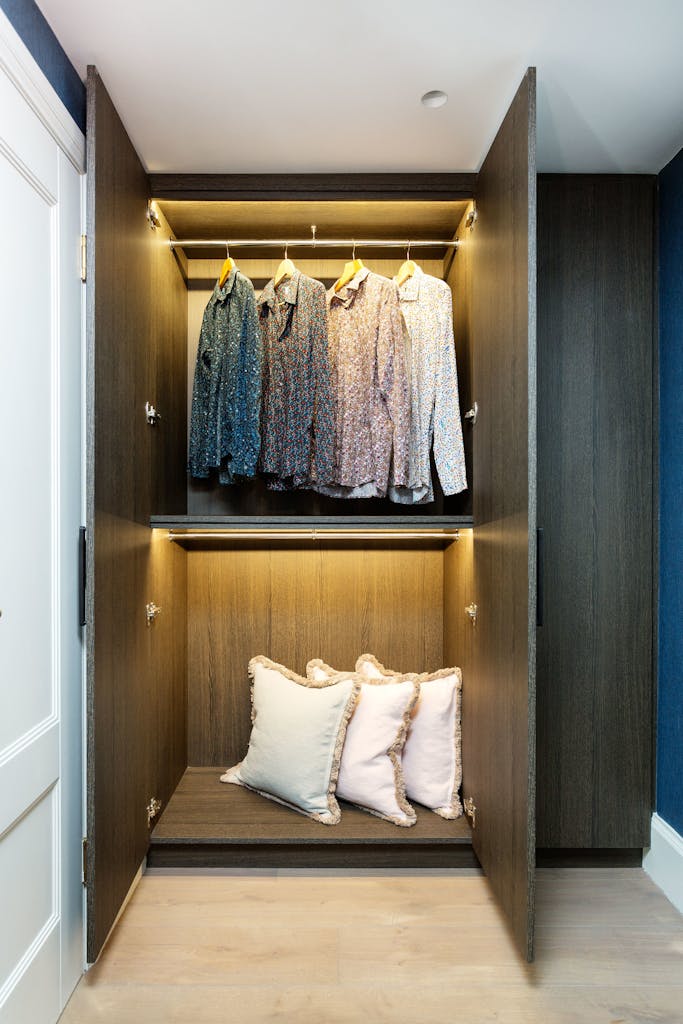 Bespoke-Bedrooms-Dressing-Rooms-Joinery-Wardrobes-Storage
