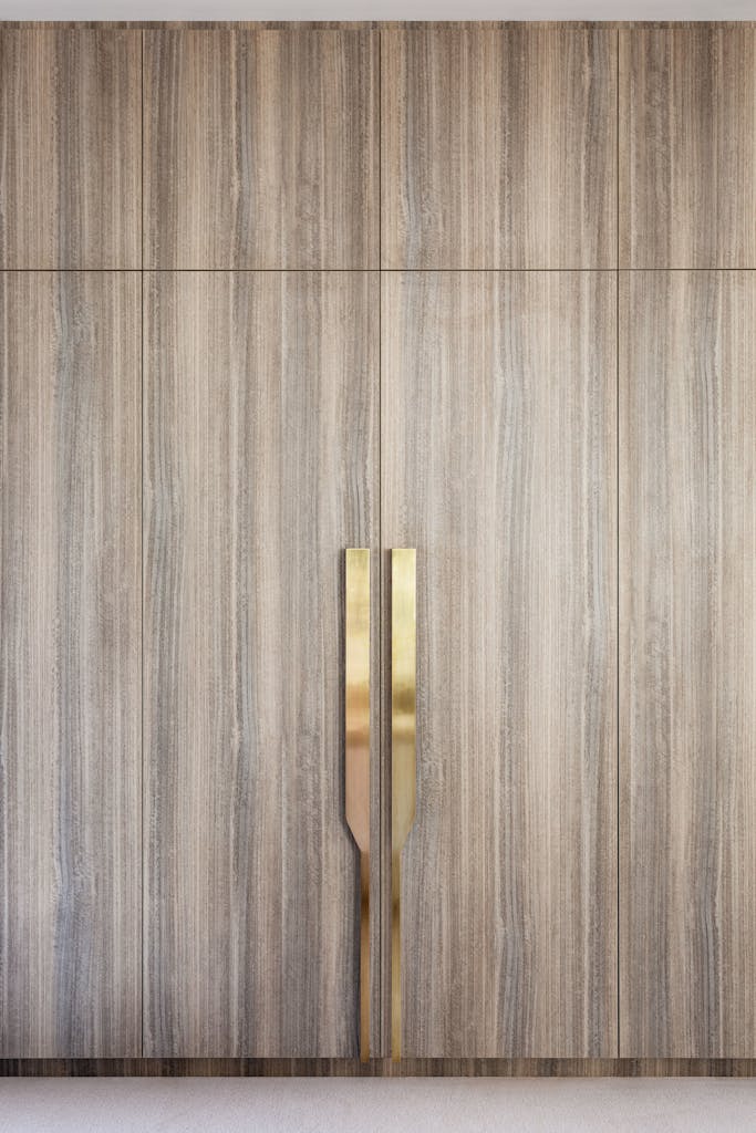 Bespoke-Bedrooms-Dressing-Rooms-Joinery-Wardrobes-Storage