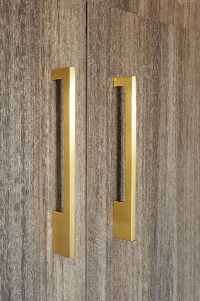 Bespoke-Bedrooms-Dressing-Rooms-Joinery-Wardrobes-Storage