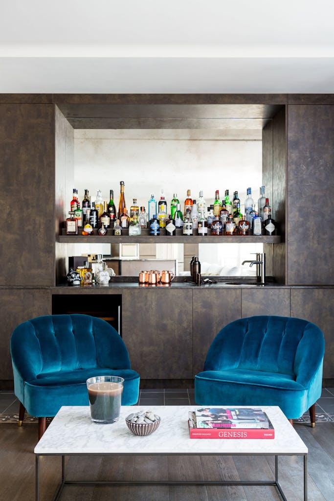 Bespoke-Home-Bars-Joinery-Wood-Plasterboard-Shelving-Luxury-Living-Room-Feature-Wine-Bar