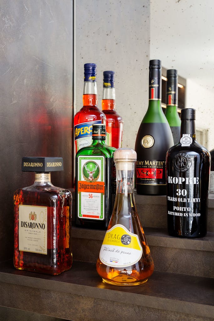 Bespoke-Home-Bars-Joinery-Wood-Plasterboard-Shelving-Luxury-Living-Room-Feature-Wine-Bar