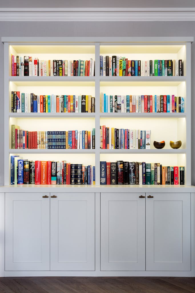 Bespoke-Living-Bookshelves-Libraries-Joinery-Cabinetry-Study-Cabinets-Handmade-Storage-Shelving-Luxury-Finishes