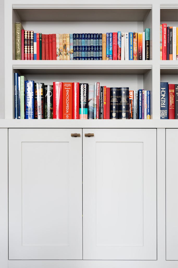 Bespoke-Living-Bookshelves-Libraries-Joinery-Cabinetry-Study-Cabinets-Handmade-Storage-Shelving-Luxury-Finishes