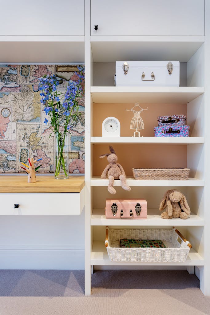 Bespoke-Living-Bookshelves-Libraries-Joinery-Cabinetry-Study-Cabinets-Handmade-Storage-Shelving-Luxury-Finishes