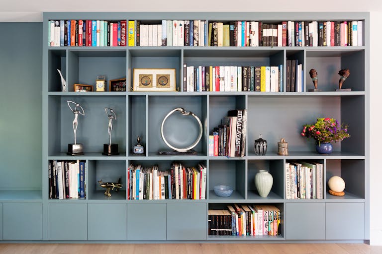 Bespoke-Living-Bookshelves-Libraries-Joinery-Cabinetry-Study-Cabinets-Handmade-Storage-Shelving-Luxury-Finishes