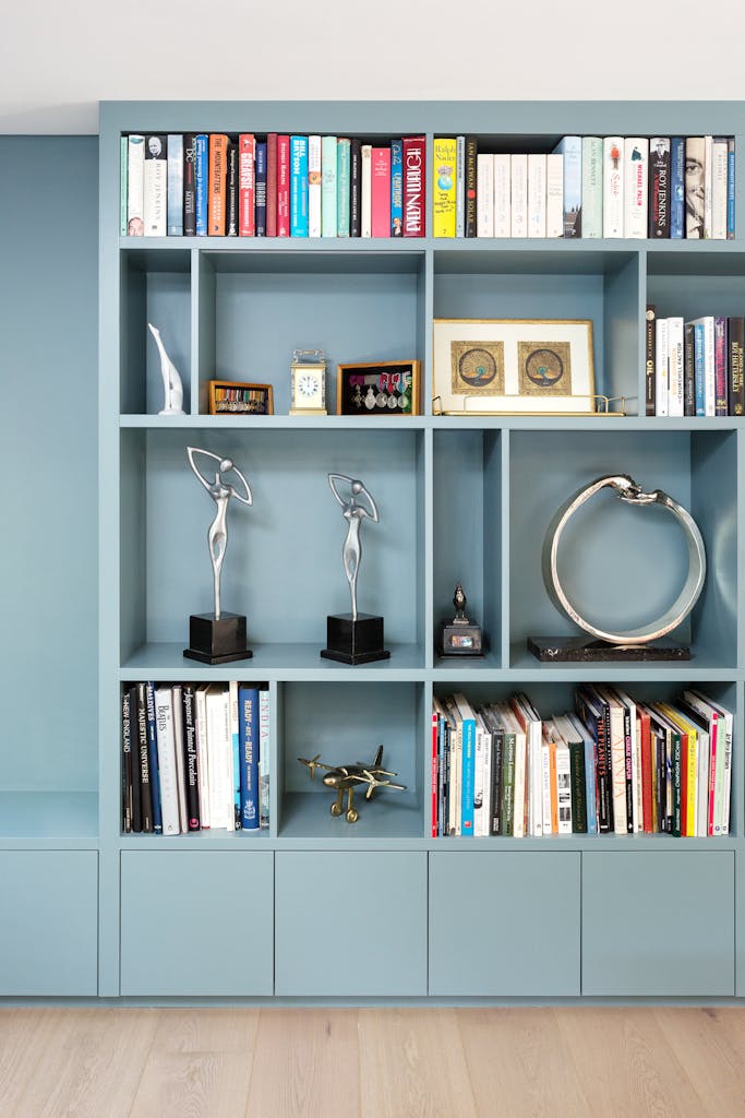 Bespoke-Living-Bookshelves-Libraries-Joinery-Cabinetry-Study-Cabinets-Handmade-Storage-Shelving-Luxury-Finishes