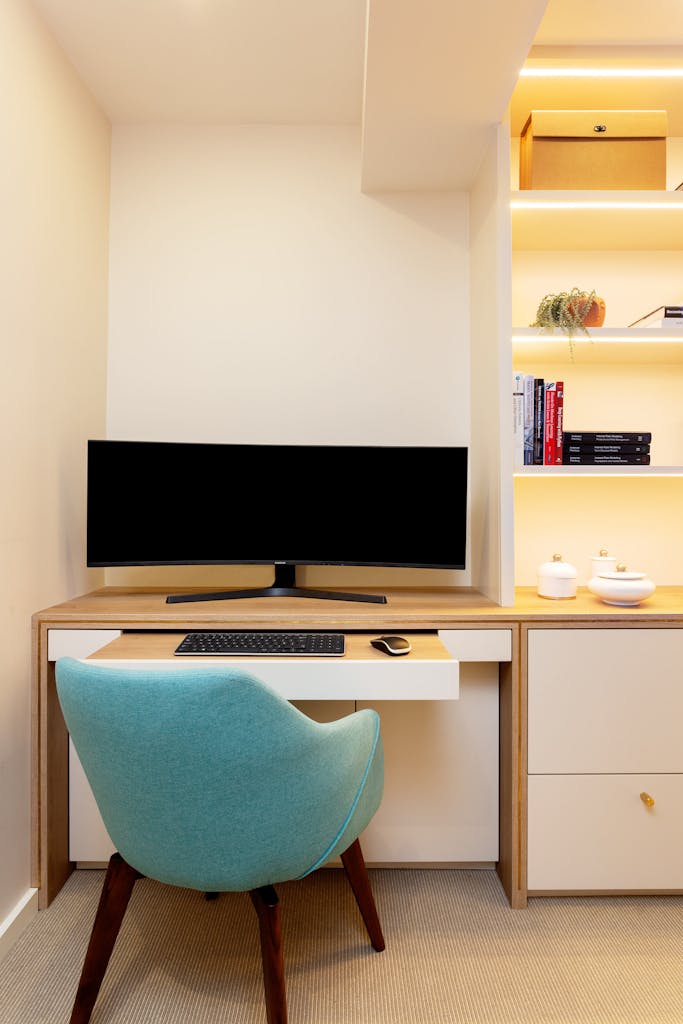 Bespoke-Living-Bookshelves-Libraries-Joinery-Cabinetry-Study-Cabinets-Handmade-Storage-Shelving-Luxury-Finishes