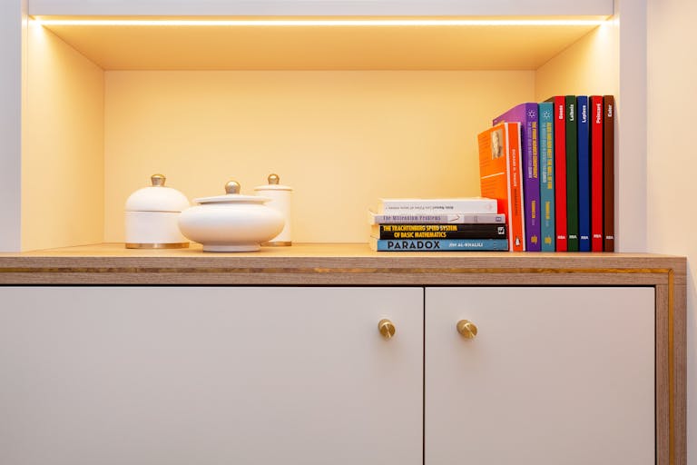 Bespoke-Living-Bookshelves-Libraries-Joinery-Cabinetry-Study-Cabinets-Handmade-Storage-Shelving-Luxury-Finishes