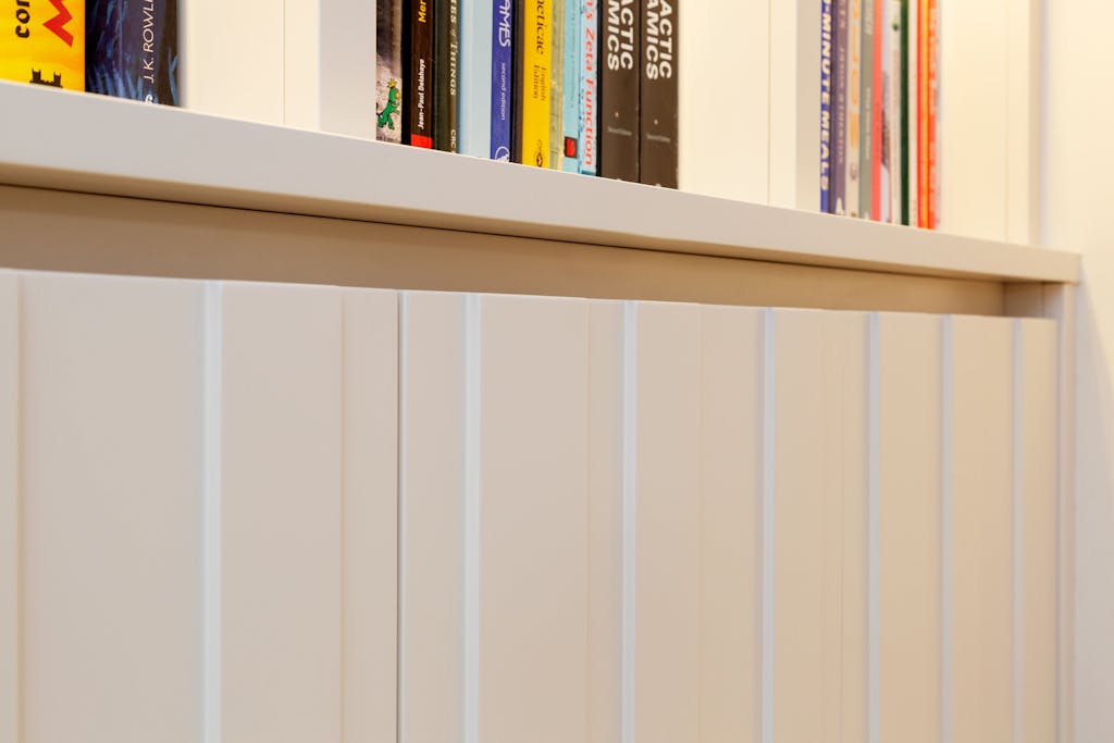 Bespoke-Living-Bookshelves-Libraries-Joinery-Cabinetry-Study-Cabinets-Handmade-Storage-Shelving-Luxury-Finishes