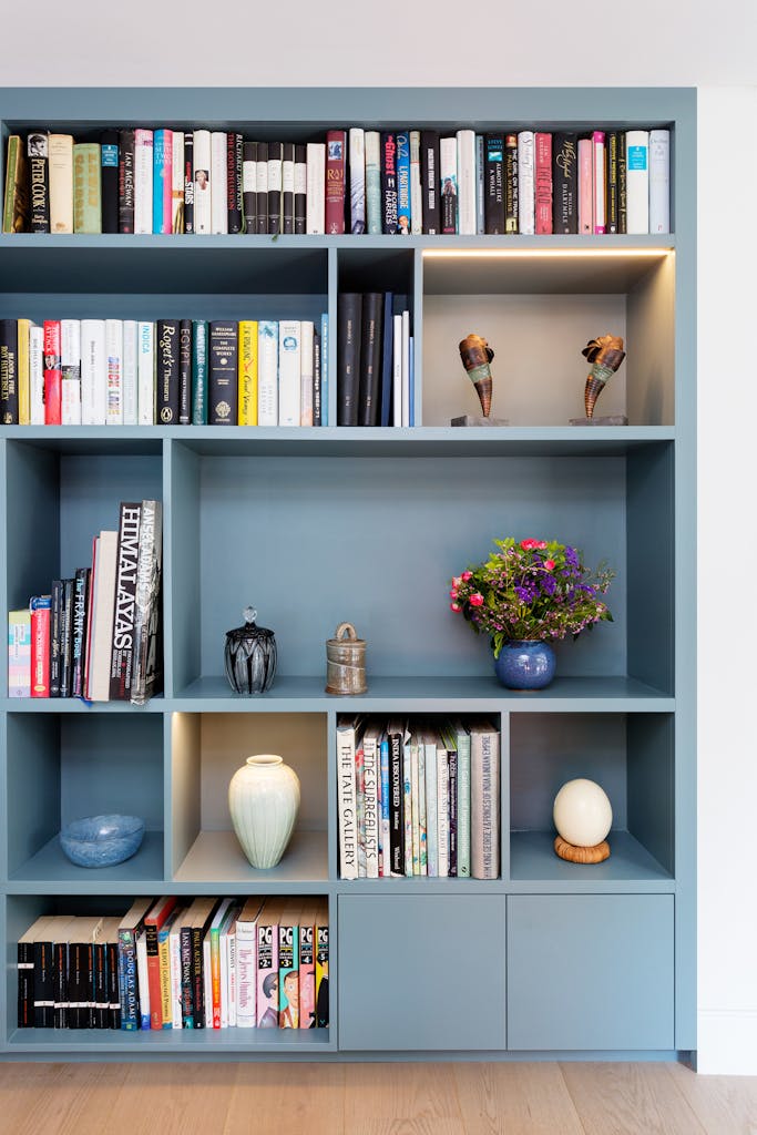 Bespoke-Living-Spaces-Joinery-Cabinetry-Bookshelves-Cabinets-Handmade-Storage-Shelving-Luxury-Finishes