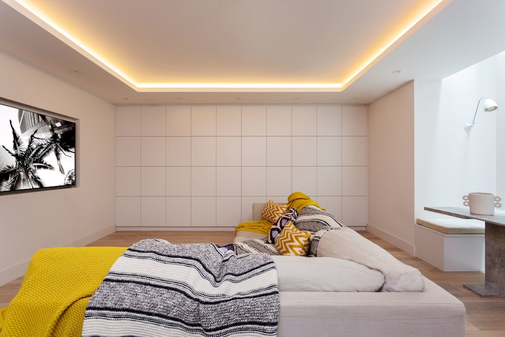 Bespoke-Living-Spaces-Joinery-Cabinetry-Bookshelves-Cabinets-Handmade-Storage-Shelving-Luxury-Finishes