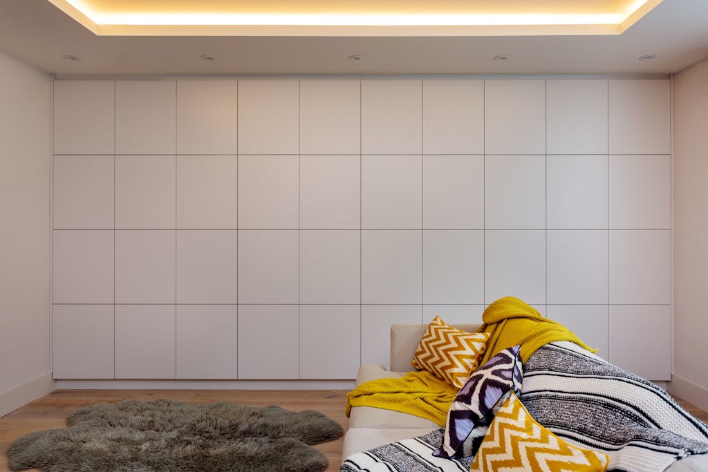 Bespoke-Living-Spaces-Joinery-Cabinetry-Bookshelves-Cabinets-Handmade-Storage-Shelving-Luxury-Finishes