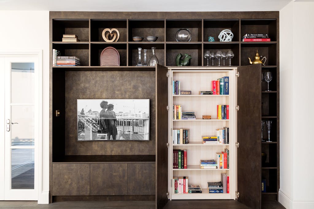 Bespoke-Living-Spaces-Joinery-Cabinetry-Bookshelves-Cabinets-Handmade-Storage-Shelving-Luxury-Finishes