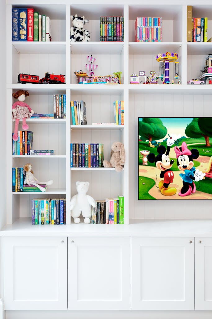 Bespoke-Media-Fireplace-Wall-Joinery-Wood-Plasterboard-Shelving-Luxury-Living-Room-Feature