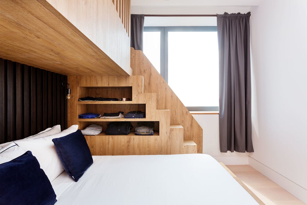 Bespoke-Bedrooms-Dressing-Rooms-Joinery-Wardrobes-Storage